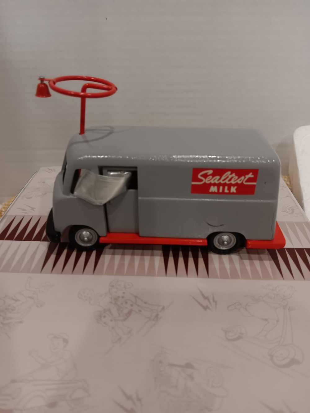 Hallmark Vintage  Kiddie Car Classic Sealtest Milk Truck